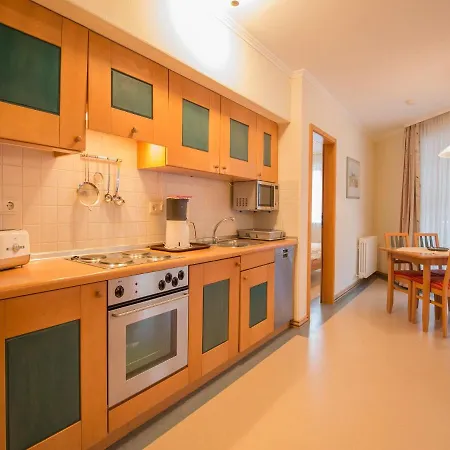 Duenenpark - Klassik Mit 1 Schlafzimmer Und Balkon Im Obergeschoss 006 דירה בינץ